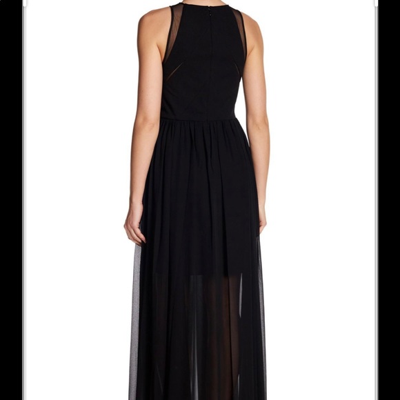 Vera Wang Mesh Cutout Sleeveless Gown - Picture 2 of 8